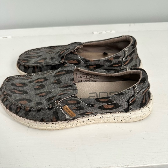 cheetah slip on hey dudes - Picture 1 of 5